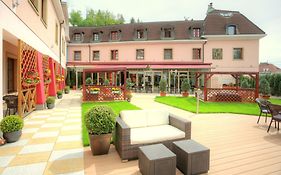 Hotel Hoffmeister&Spa - Free Parking Mo - Sun